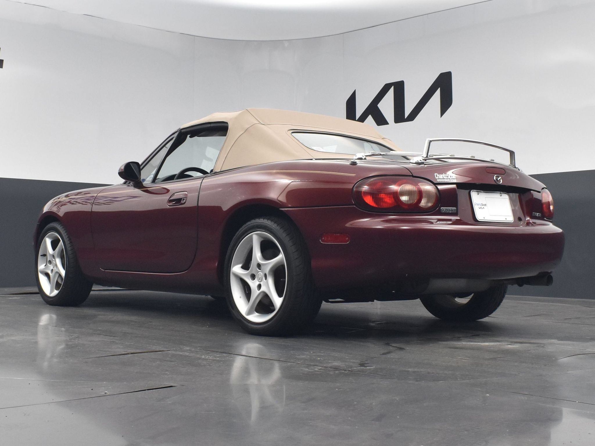 Used 2003 MAZDA MX-5 Miata RWD image 20