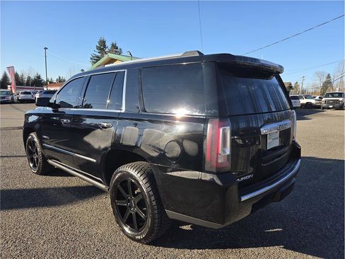 Used 2017 GMC Yukon Denali image 6