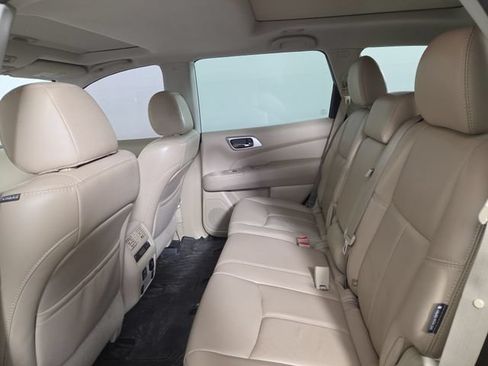 Used 2018 Nissan Pathfinder SL w/ SL Premium Package AWD/4WD image 16