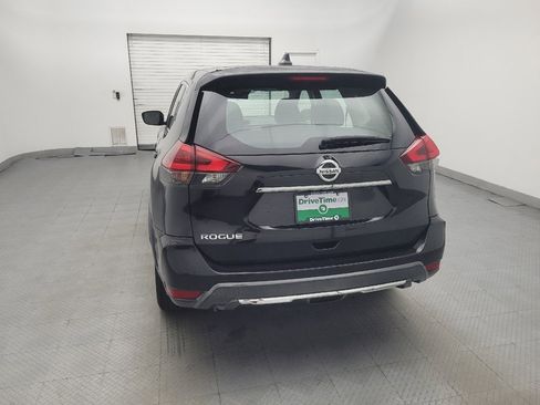 Used 2019 Nissan Rogue S FWD image 6