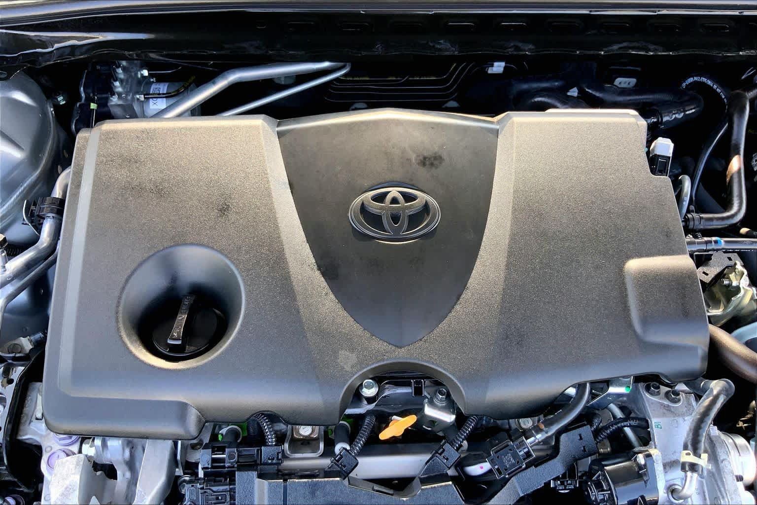 Used 2024 Toyota Camry LE FWD image 32