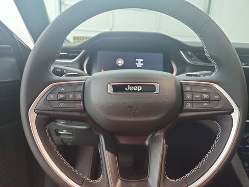 New 2025 Jeep Grand Cherokee Laredo X image 22