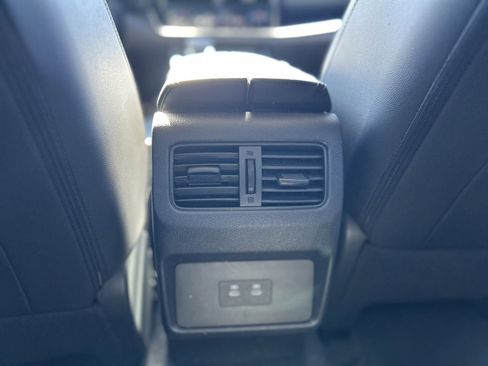 Certified 2026 Nissan Rogue SL image 17