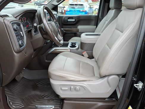 Used 2021 Chevrolet Silverado 1500 LT Trail Boss w/ LT Trail Boss Premium Package image 12