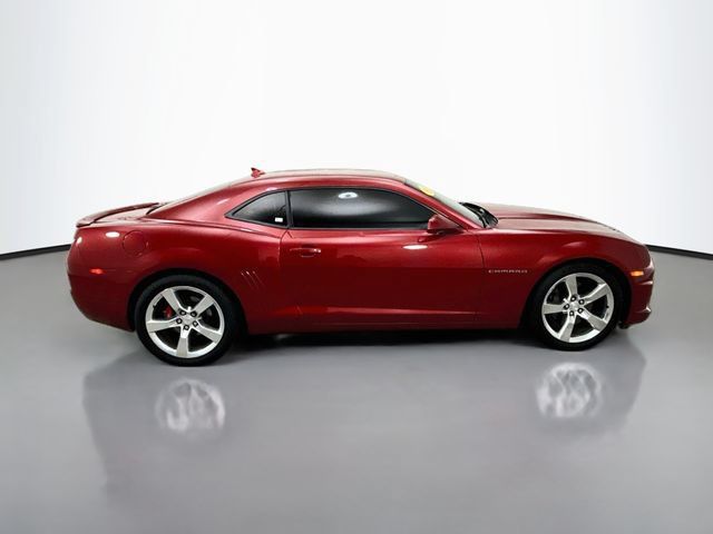 Used 2013 Chevrolet Camaro SS w/ RS Package RWD image 9