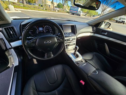 Used 2015 INFINITI Q60 Journey image 16