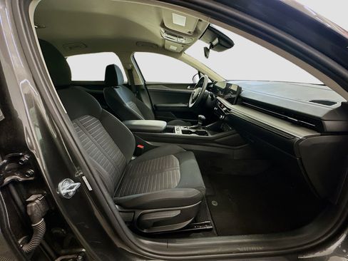 Used 2025 Kia K5 LXS image 32