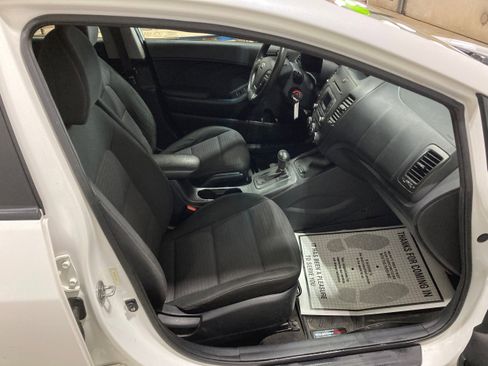 Used 2015 Kia Forte LX w/ Popular Package image 4
