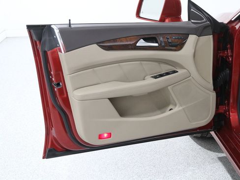 Used 2014 Mercedes-Benz CLS 550 4MATIC image 4