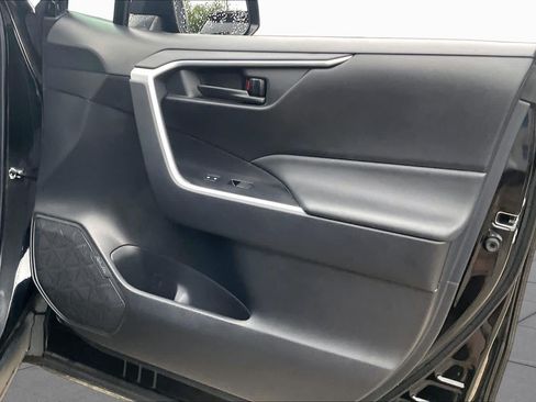 Used 2025 Toyota RAV4 LE FWD image 21