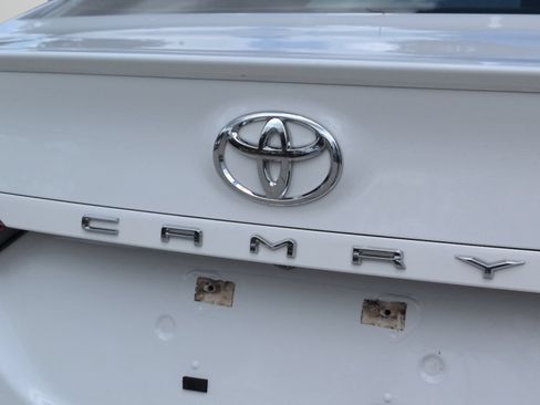 Used 2024 Toyota Camry SE w/ Convenience Package FWD image 15