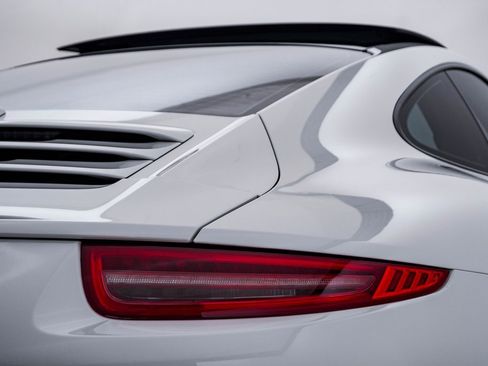 Certified 2015 Porsche 911 Carrera image 12