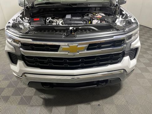 Used 2024 Chevrolet Silverado 1500 LT w/ Leather Package AWD/4WD image 26