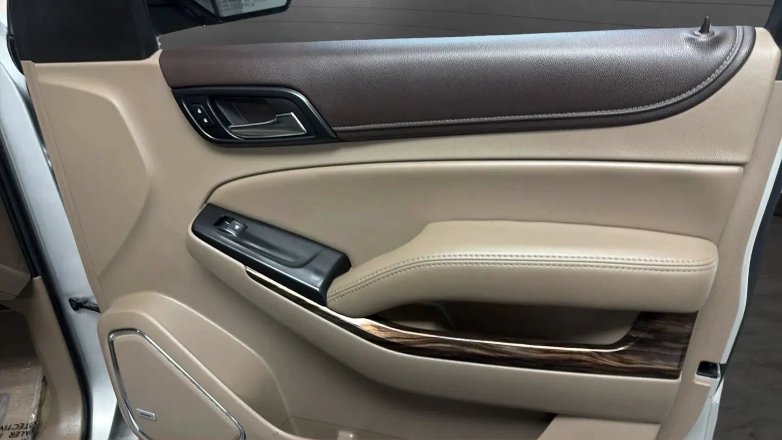 Used 2018 GMC Yukon XL SLT w/ HD Trailering Package AWD/4WD image 18