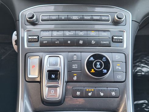 Used 2021 Hyundai Santa Fe Calligraphy image 17