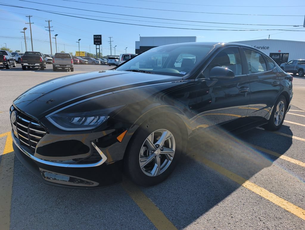 Used 2021 Hyundai Sonata SE FWD image 3