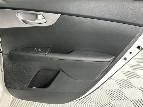 Used 2023 Kia Forte LXS FWD image 32