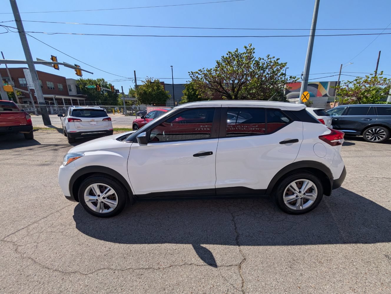 Used 2020 Nissan Kicks S FWD image 9