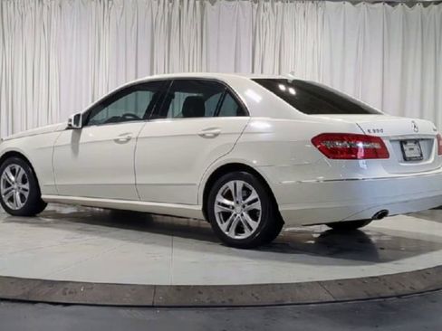 Used 2011 Mercedes-Benz E 350 4MATIC Sedan image 7