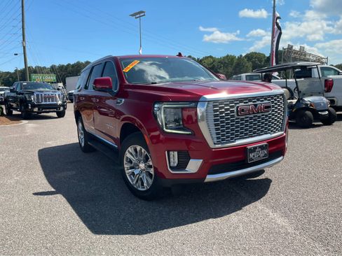 Used 2021 GMC Yukon Denali AWD/4WD image 3
