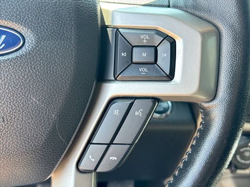 Used 2020 Ford F150 Lariat w/ Equipment Group 502A Luxury AWD/4WD image 29