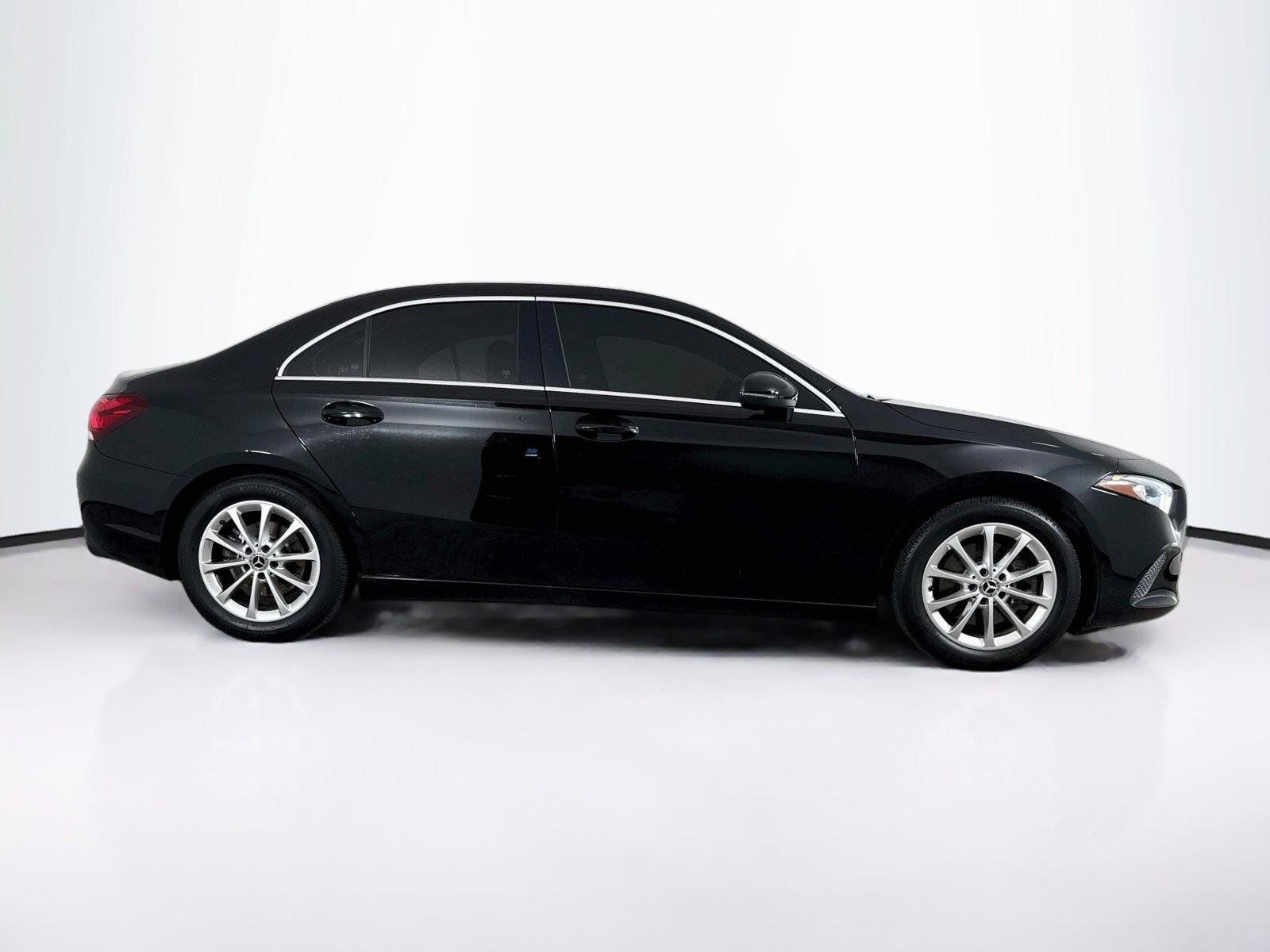 Used 2022 Mercedes-Benz A 220 image 6