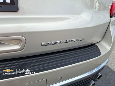 Certified 2021 GMC Yukon Denali w/ Denali Premium Package AWD/4WD image 32
