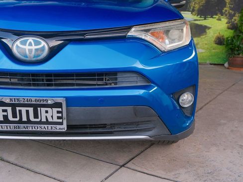 Used 2018 Toyota RAV4 Limited image 31