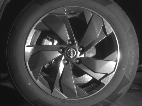 Used 2025 Nissan Rogue SV AWD/4WD image 12