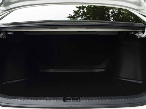 Used 2024 Honda Accord EX-L image 43