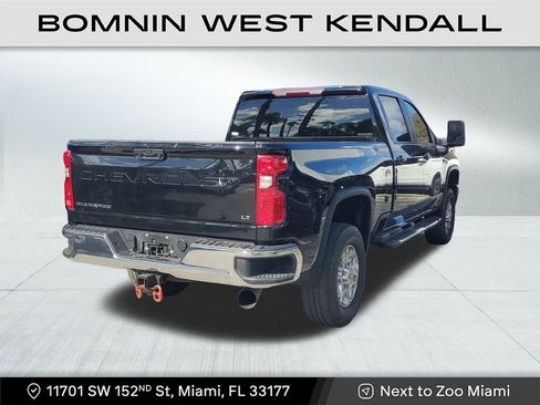 Used 2024 Chevrolet Silverado 2500 LT w/ Convenience Package image 7