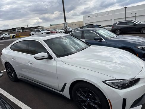 Used 2023 BMW i4 eDrive35 w/ Premium Package RWD image 4