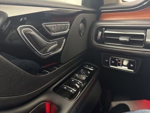 Used 2024 Lincoln Aviator Reserve image 22