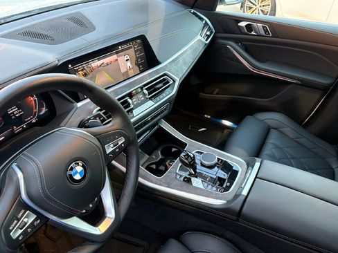 Used 2023 BMW X5 xDrive40i w/ Premium Package AWD/4WD image 17