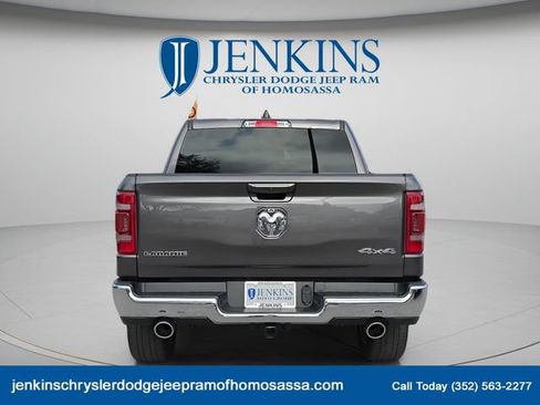 Used 2023 RAM 1500 Laramie AWD/4WD image 5