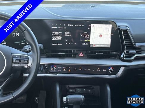 Used 2024 Kia Sportage EX FWD image 15