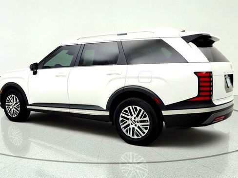 Used 2026 Hyundai Palisade SEL FWD image 7