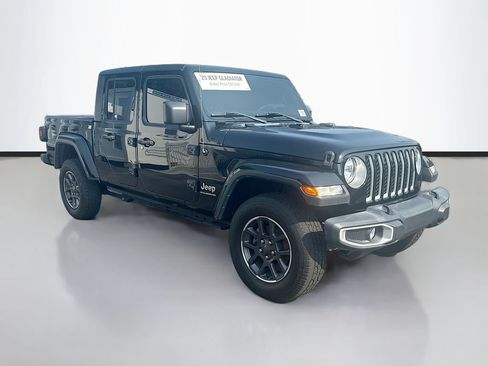 Used 2023 Jeep Gladiator Overland AWD/4WD image 3