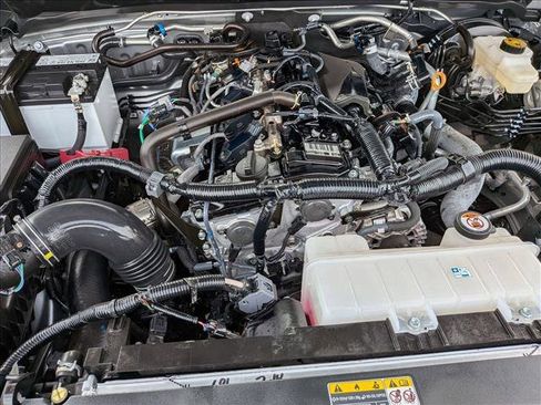 Used 2025 Toyota Tacoma SR5 RWD image 27
