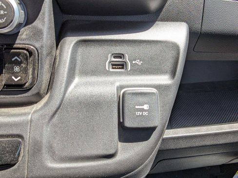 New 2024 RAM ProMaster 3500 w/ Delivery Van Package FWD image 21