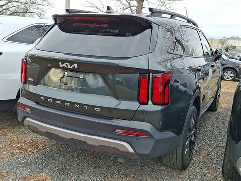 Certified 2022 Kia Sorento SX Prestige image 5