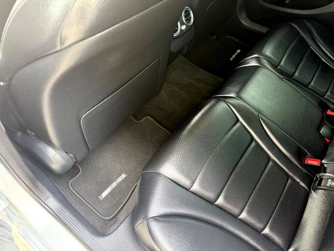 Used 2018 Mercedes-Benz C 300 4MATIC Sedan image 23