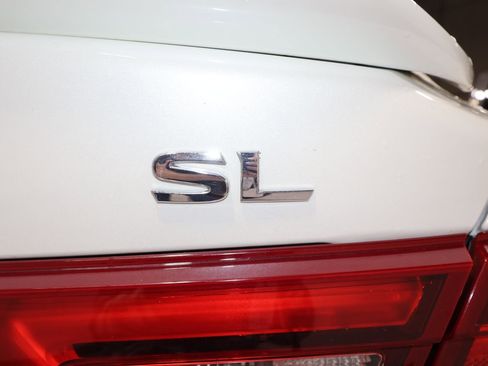 Used 2018 Nissan Maxima 3.5 SL image 36