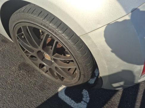 Used 2012 Hyundai Veloster w/ Style Pkg image 7