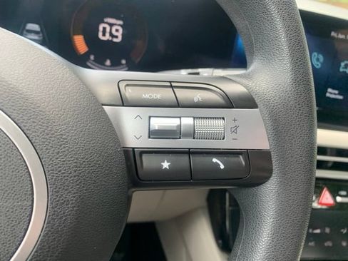 Certified 2025 Hyundai Tucson SEL AWD/4WD image 23