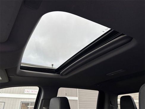 Used 2024 Chevrolet Silverado 1500 RST image 26