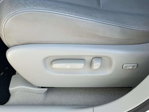Used 2011 Lexus RX 350 2WD w/ Premium Pkg image 14