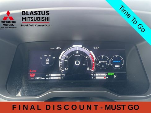 Used 2024 Toyota Tundra Platinum AWD/4WD image 23