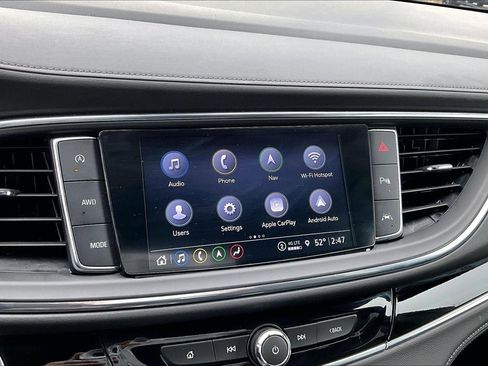 Used 2024 Buick Enclave Avenir w/ Avenir Technology Package AWD/4WD image 21