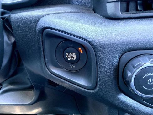 Certified 2024 Jeep Gladiator Sport AWD/4WD image 27